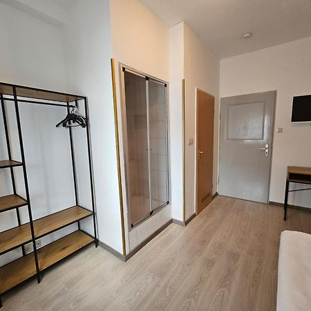 Hotel Haus Isenburg Ной Изенбург Екстериор снимка