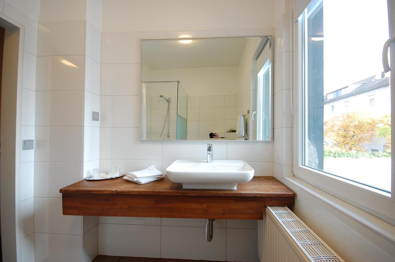 Hotel Haus Isenburg Ной Изенбург Екстериор снимка