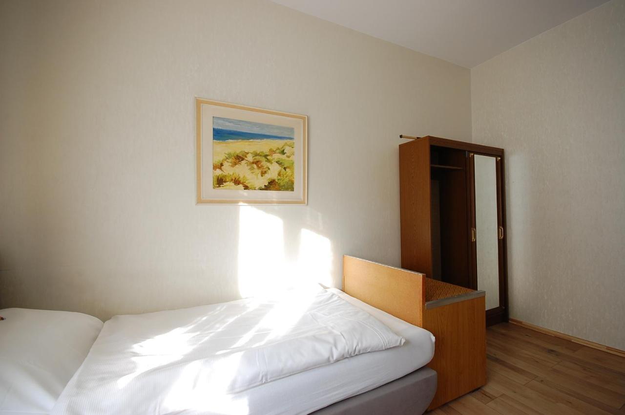 Hotel Haus Isenburg Ной Изенбург Екстериор снимка