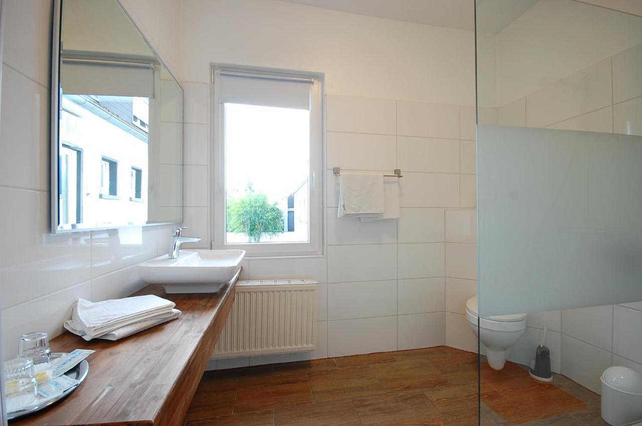 Hotel Haus Isenburg Ной Изенбург Екстериор снимка