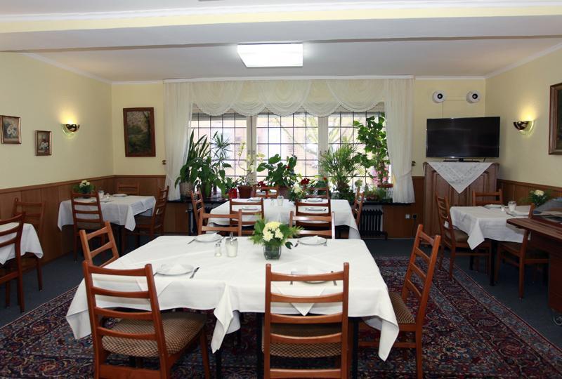 Hotel Haus Isenburg Ной Изенбург Екстериор снимка